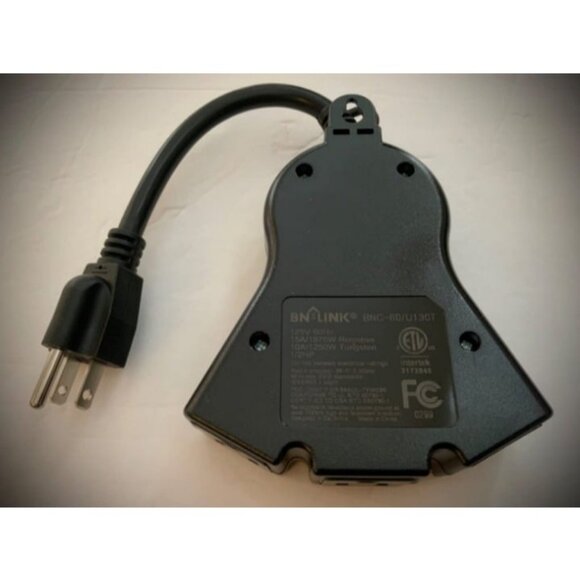 Smart WiFi Heavy Duty Outdoor Outlet, Timer and Countdown Function - Picture 2 of 3